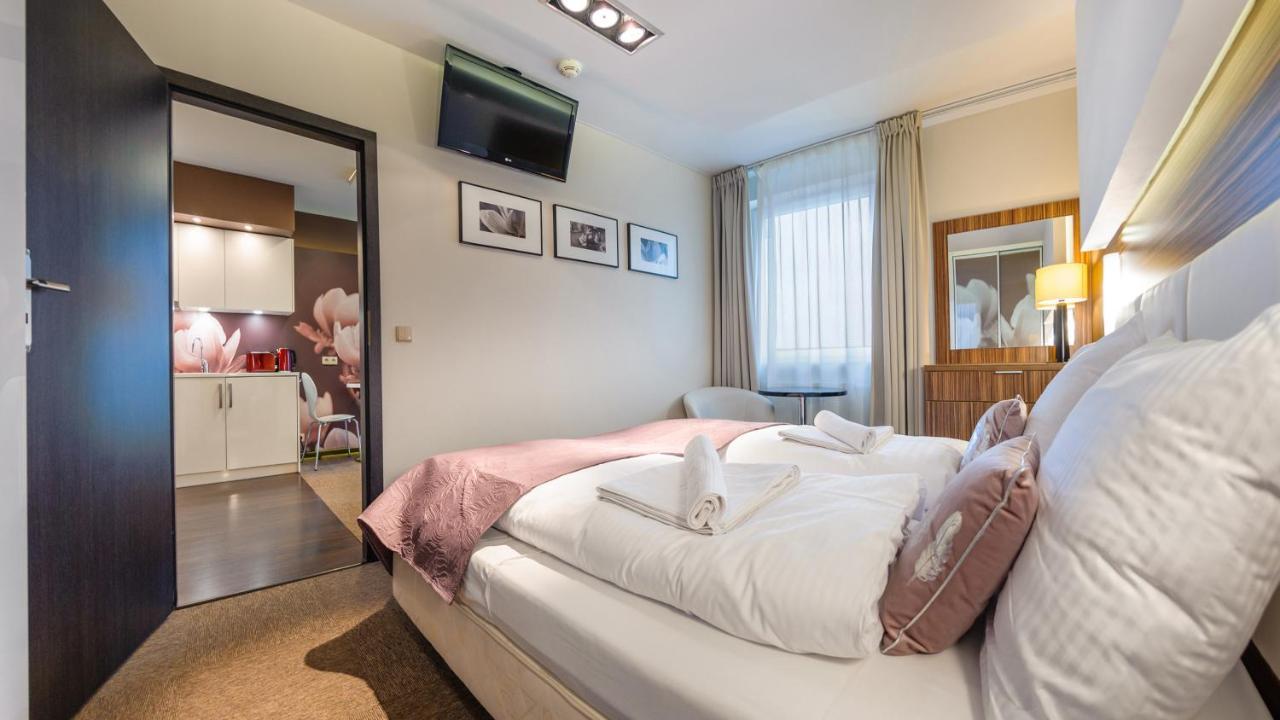 Apartamenty Sun & Snow Kosciuszki Kołobrzeg Exteriör bild